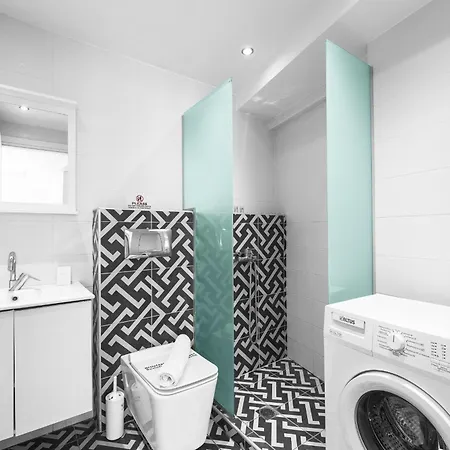 Civilian Boutique Aprts, Nilie Hospitality Mgmt Szaloniki